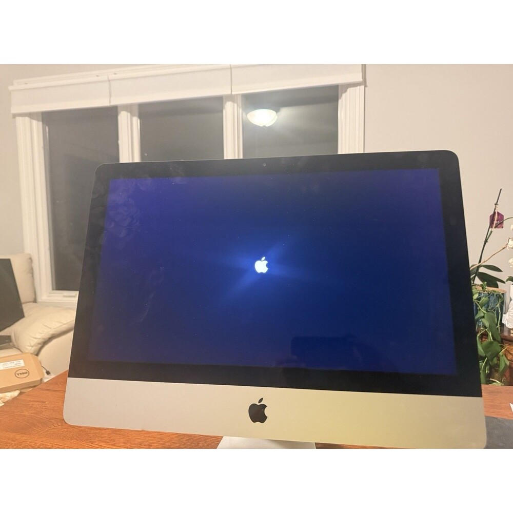 Apple iMac 21.5" All-in-One (Model-A1418) For Parts/Repair Turns On w/ PowerCord